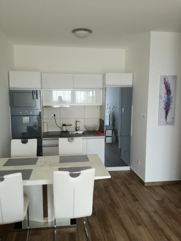 Apartment Victoria Dobra Voda Exterior photo